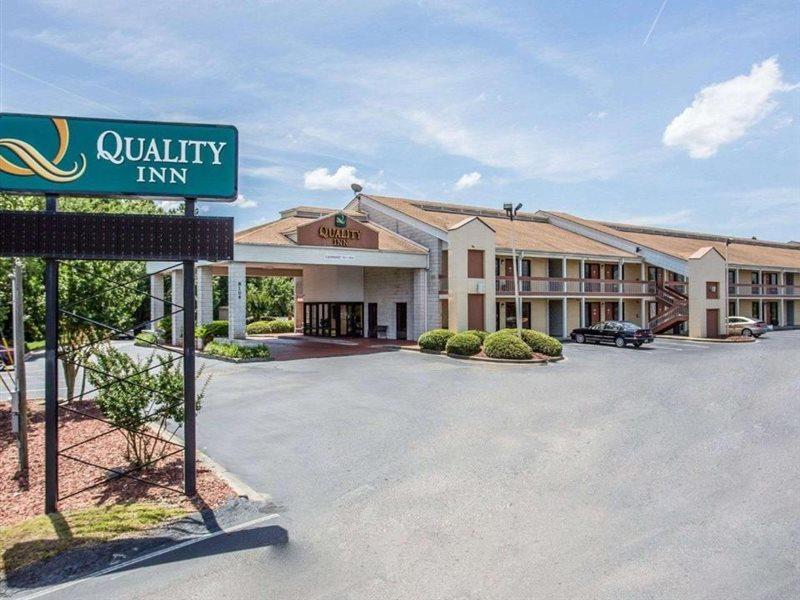 Quality Inn Fort Jackson Колумбия Экстерьер фото