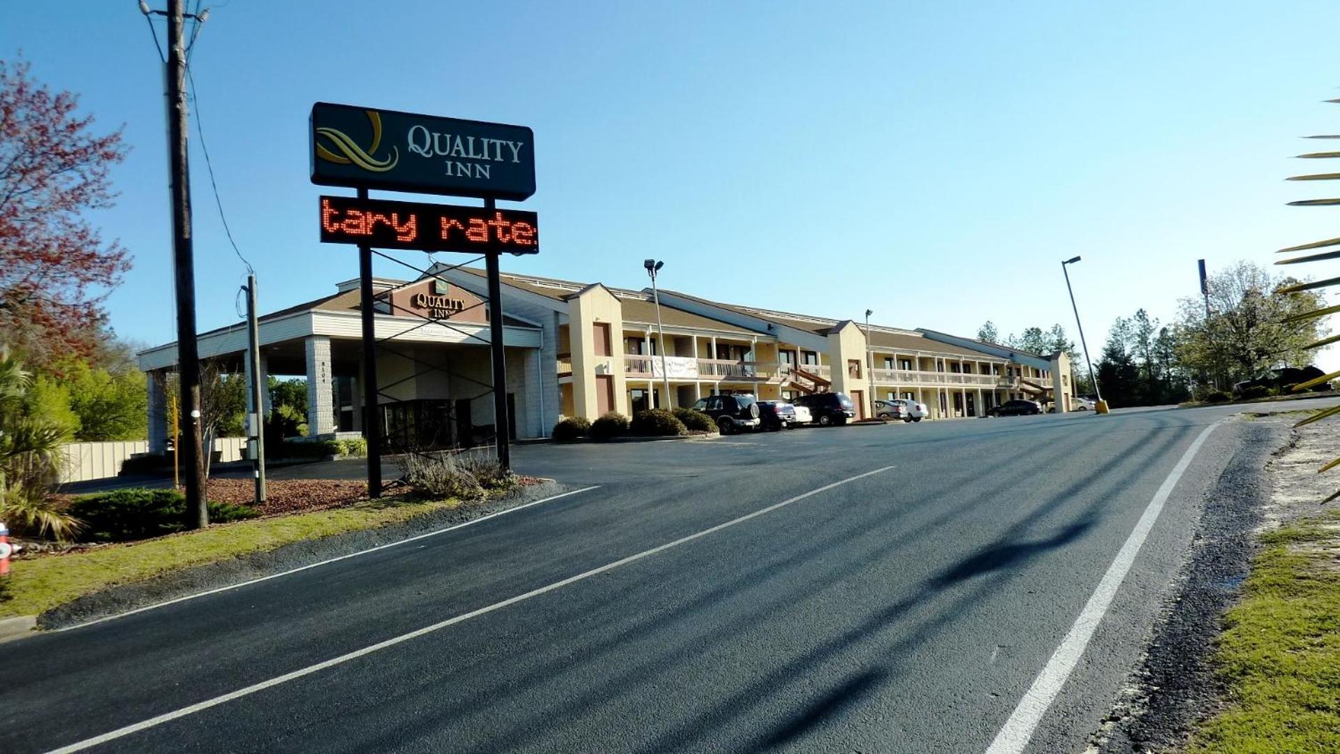 Quality Inn Fort Jackson Колумбия Экстерьер фото
