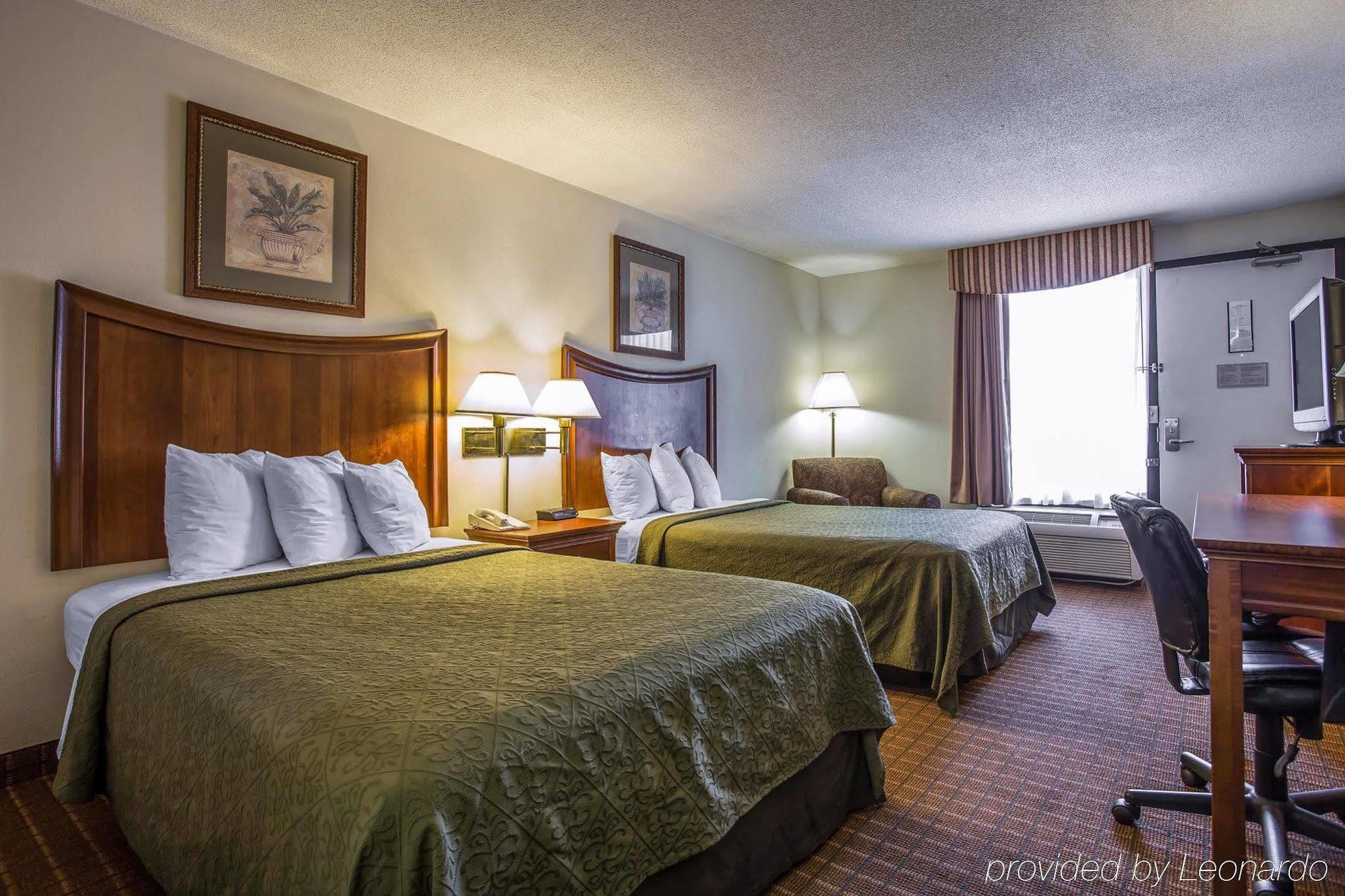 Quality Inn Fort Jackson Колумбия Экстерьер фото